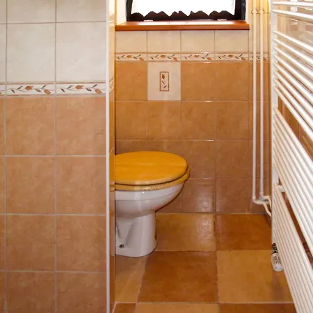 Holiday home Ferienhaus Horny Prysk 100w